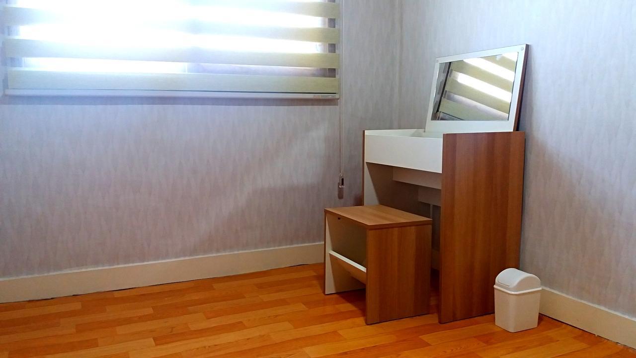 Silk Road Hostel Busan Bagian luar foto