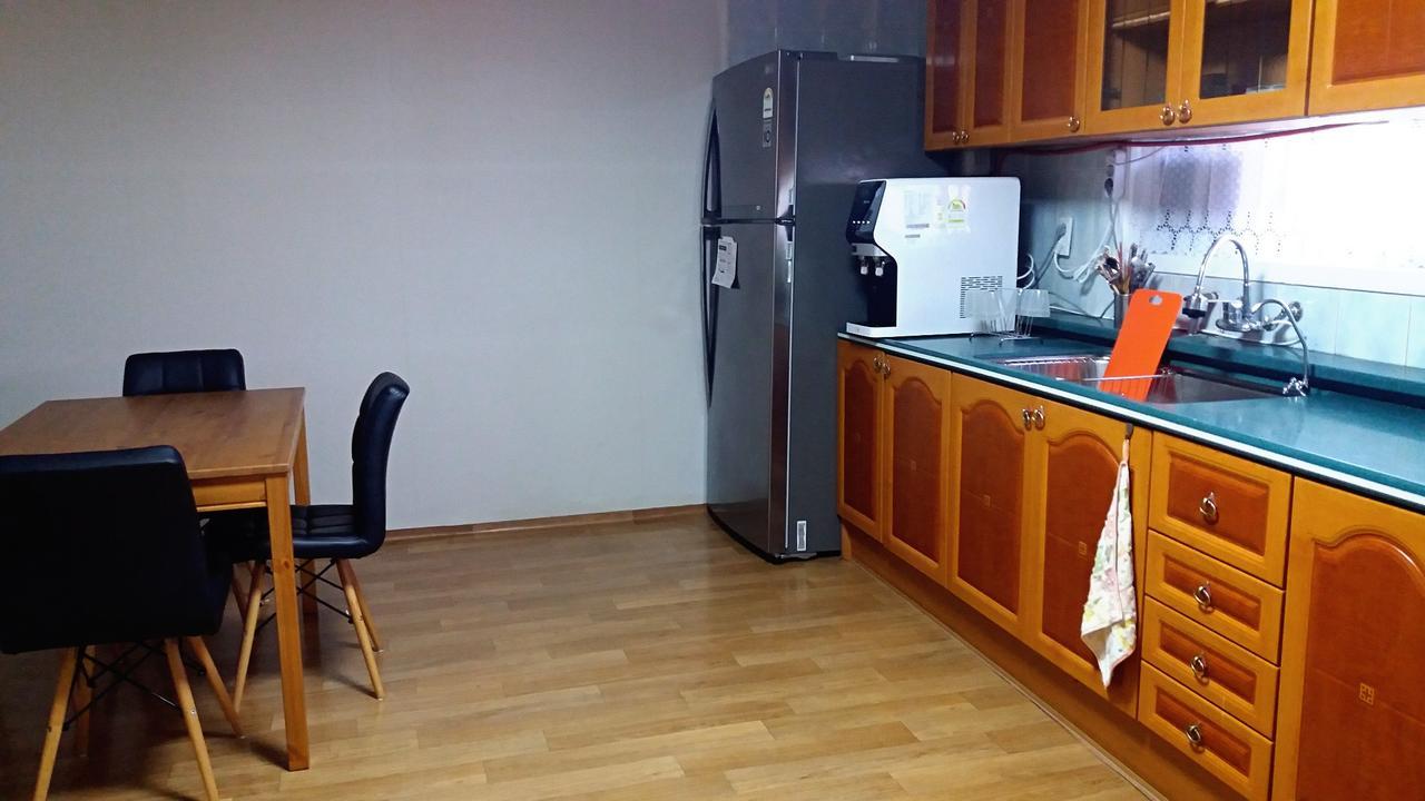 Silk Road Hostel Busan Bagian luar foto