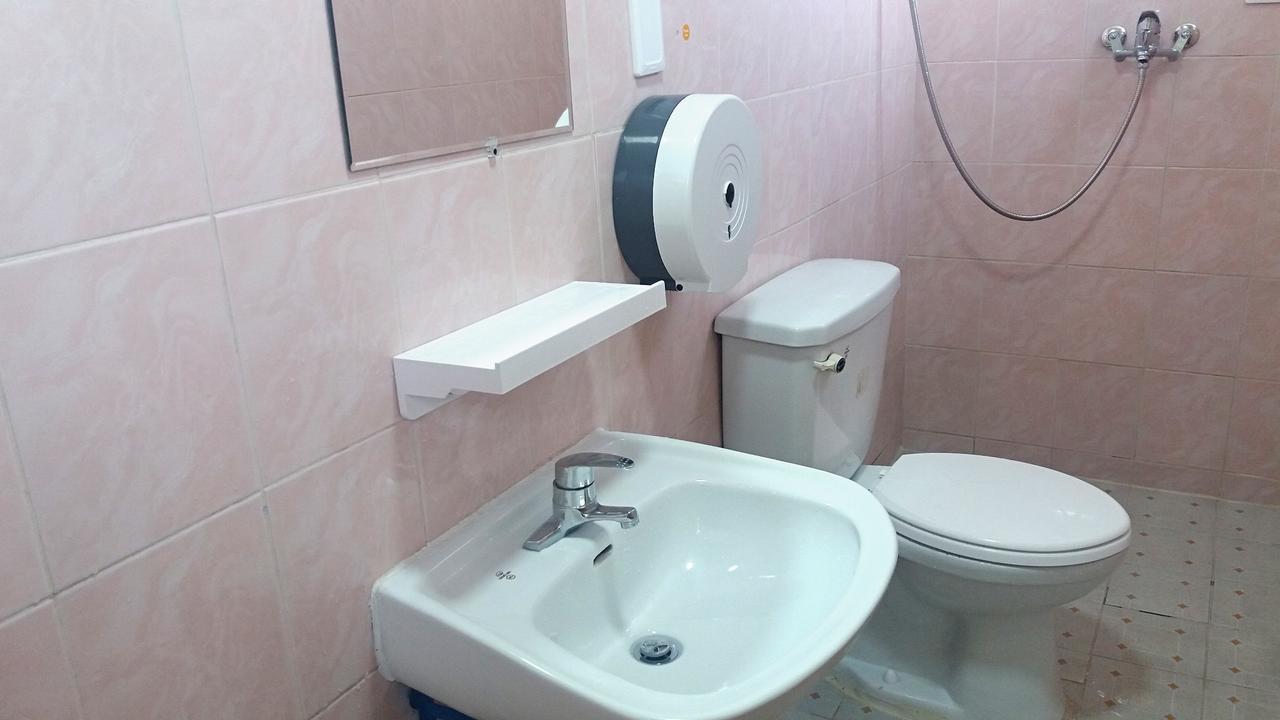 Silk Road Hostel Busan Bagian luar foto